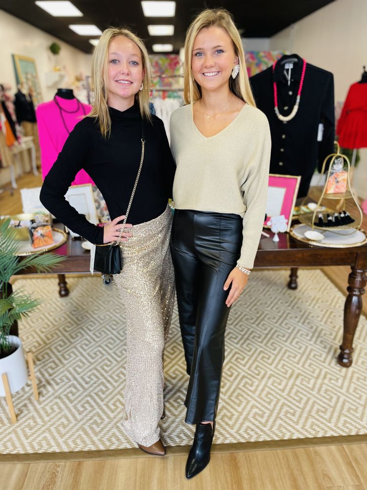 2 Sisters Boutique and Tanning