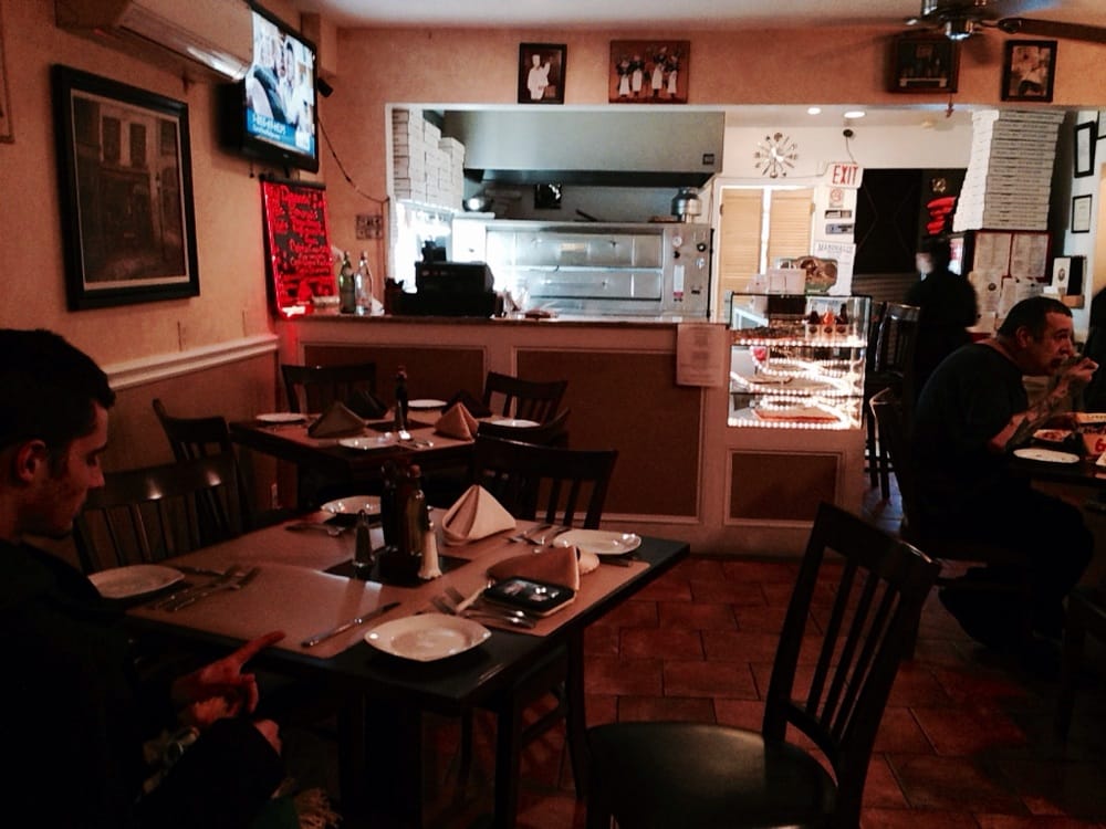 Mamma Mia Trattoria & Pizzeria CLOSED Italian 124 Lincoln Ave