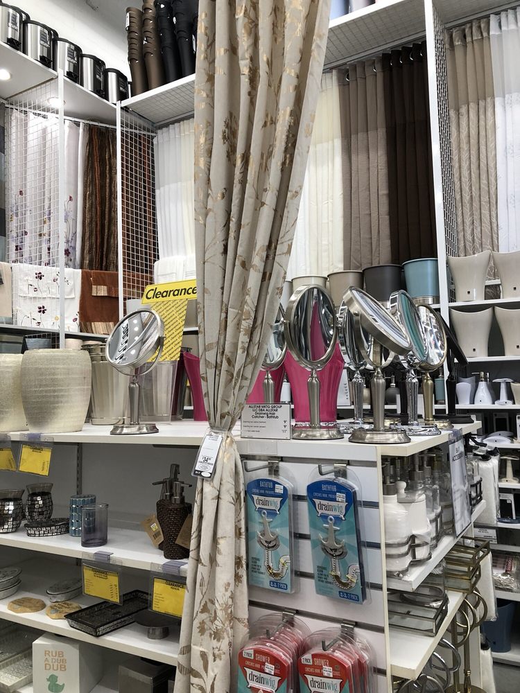 Bed Bath & Beyond