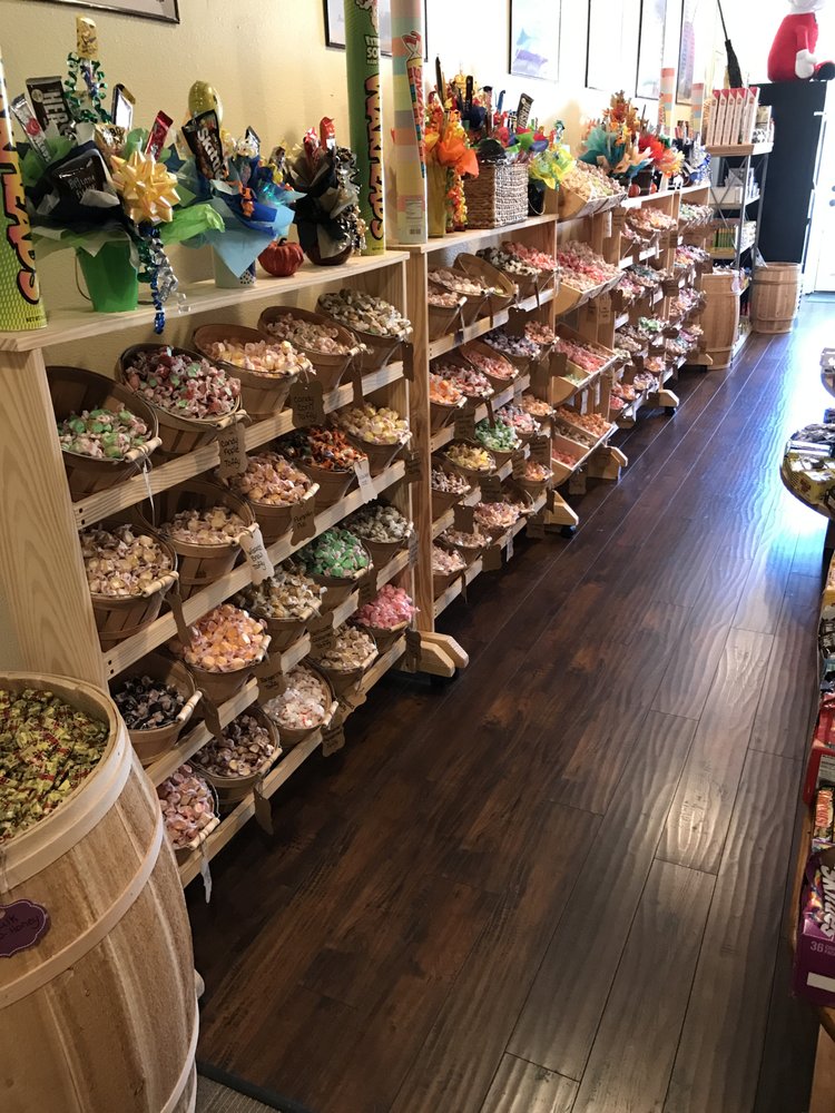 AndiMac Candy Shack 34 Photos Candy Stores 122 N Main St