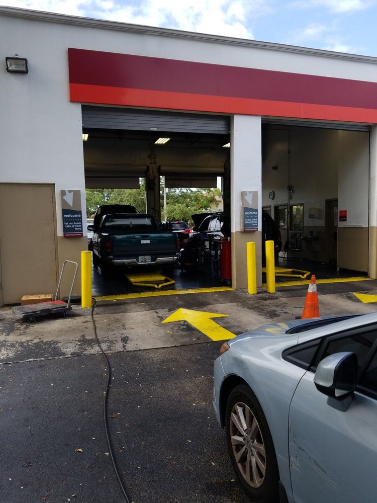Jiffy Lube 10 Photos & 37 Reviews Oil Change Stations 2411