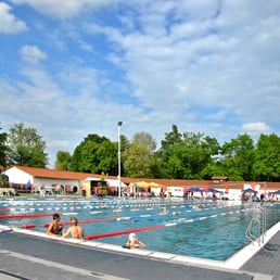 erster bordellbesuch männerdusche schwimmbad erster bordellbesuch männerdusche schwimmbad