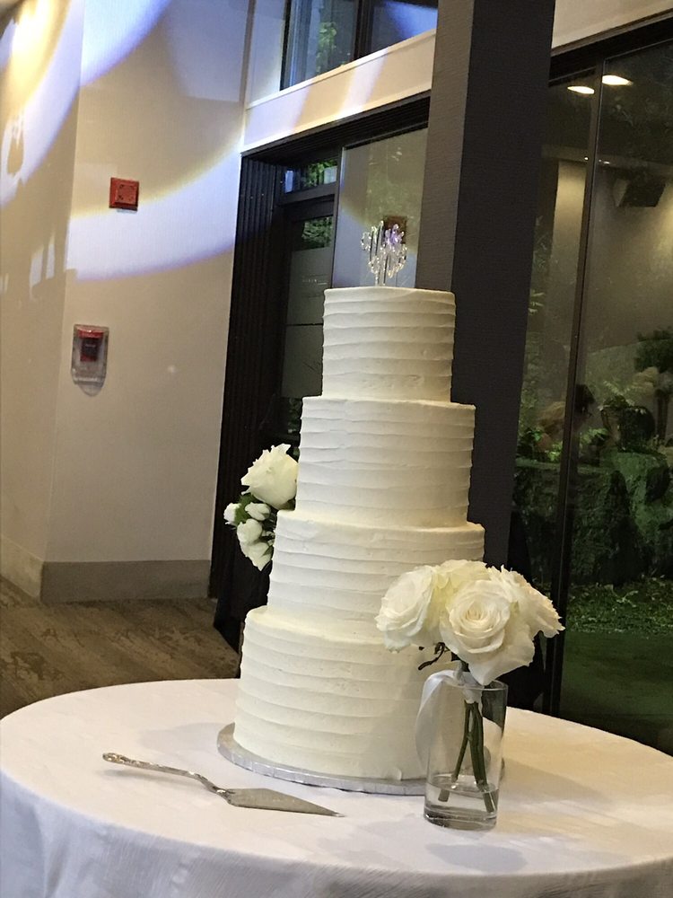 Ginger's Cupcakes & Desserts