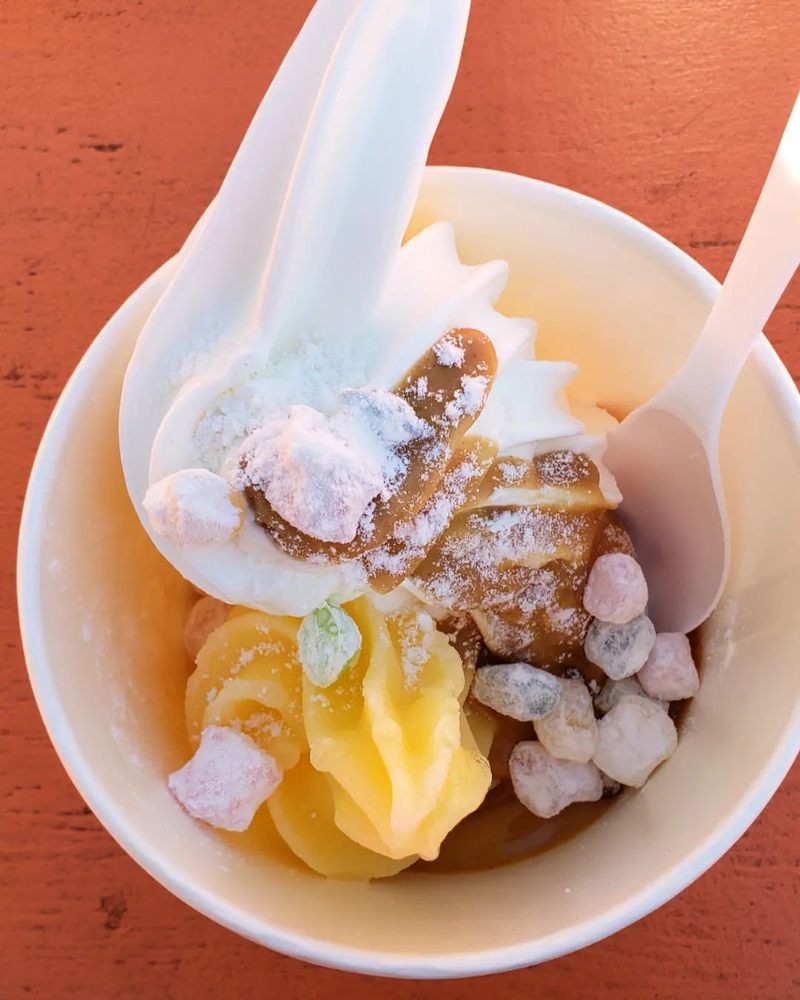 Easy Breezy Frozen Yogurt