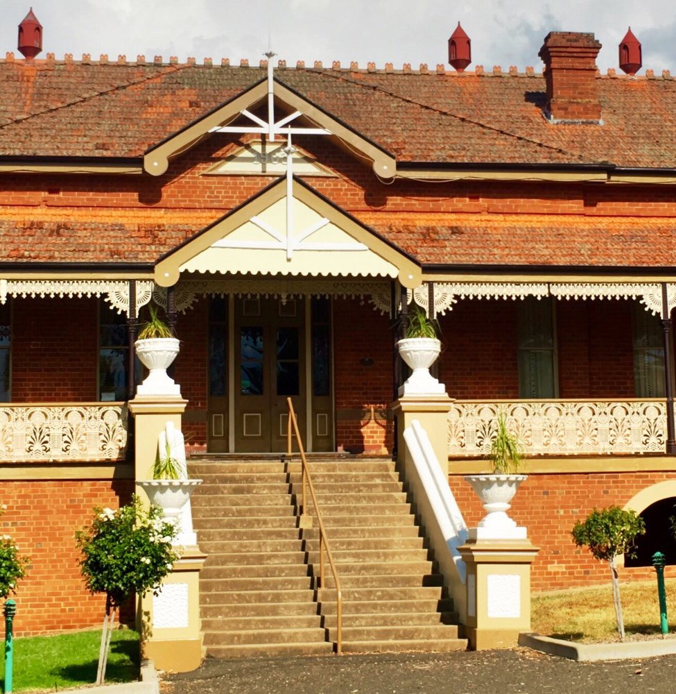 Hermitage Hill Country Retreat & Function Centre