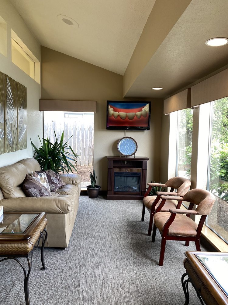 image of business Trent Young, DDS