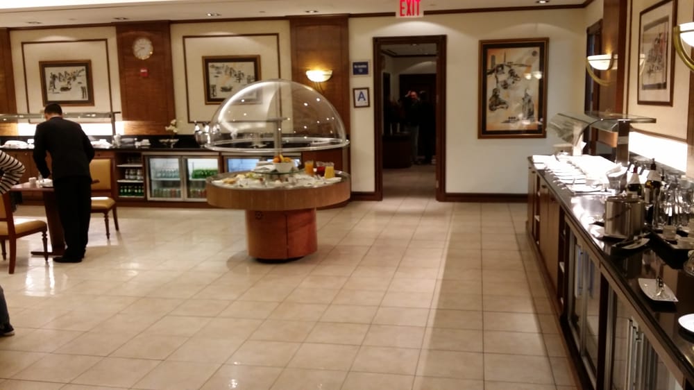 Lounge Review The Emirates Lounge JFK