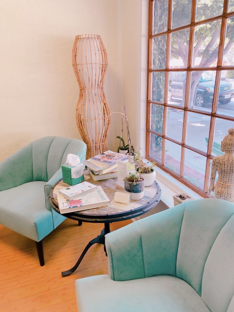 image of business Kara MoraMarco, DAOM LAc