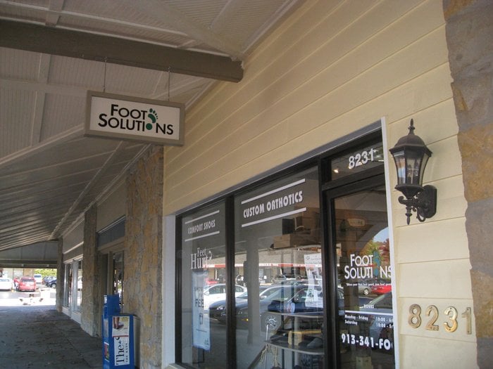 Foot Solutions Shoe Stores 8231 Corinth Mall, Prairie Village, KS