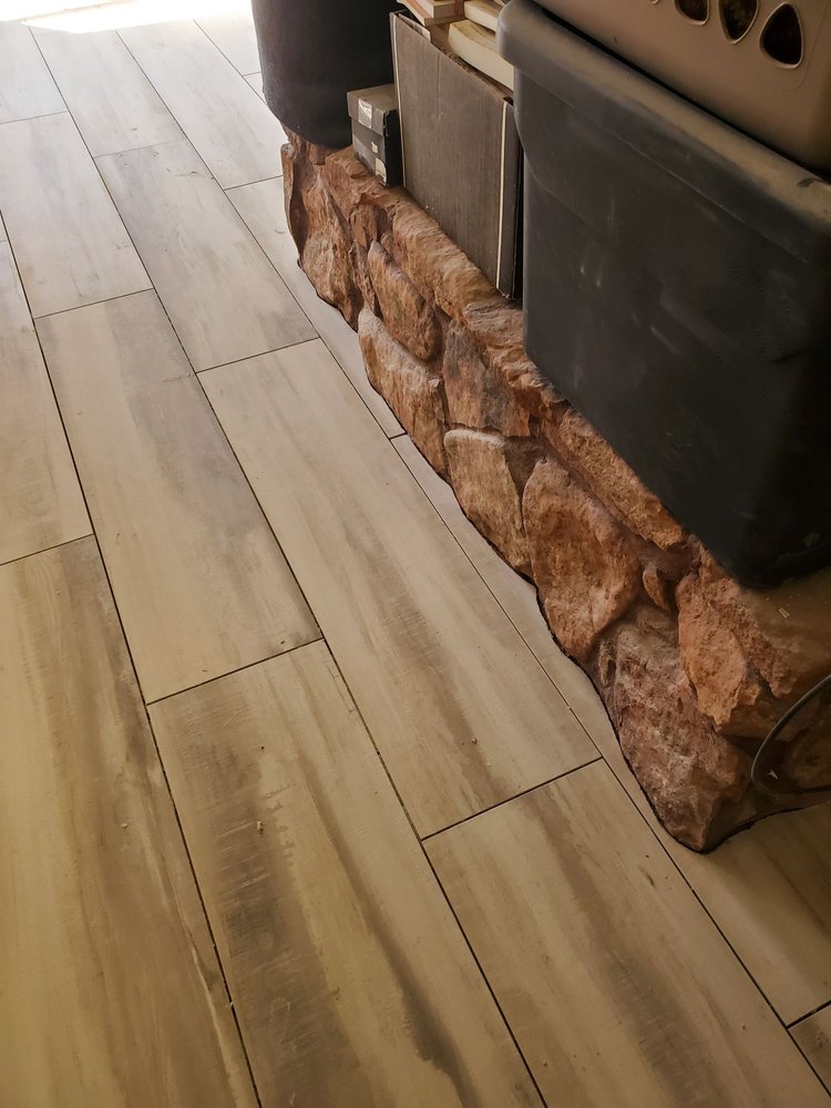 image of business Red Desert Flooring
