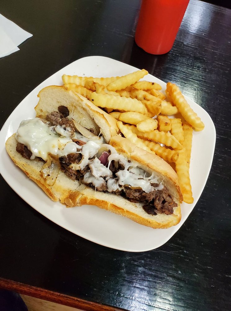 Cedar's Restaurant & Pizzeria