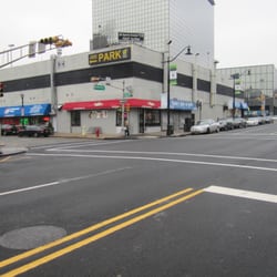 Felfela Newark - Newark, NJ, United States. View from the street