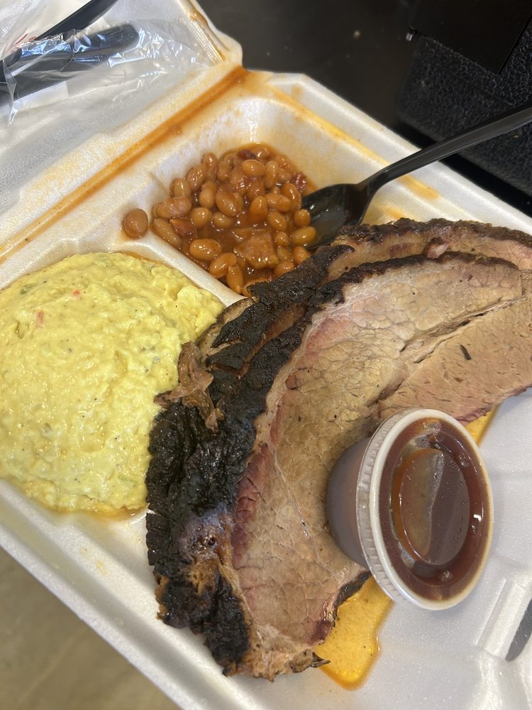 Straight Off The Road BBQ