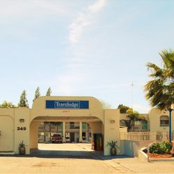 Travelodge Los Banos 25 Photos 12 Reviews Hotels 349 W Photo Of Travelodge Los Banos Ca United States Entrance
