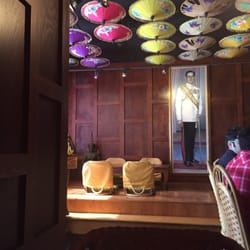 Sukhothai Restaurant Closed 20 Photos 50 Reviews Thai 186 Photo Of Sukhothai Restaurant Raritan Nj United States Interesting Decor