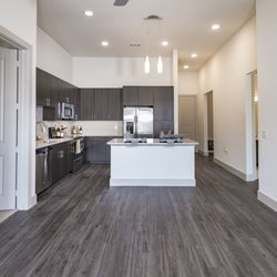 The Nash Contact Agent 91 Photos Apartments 8213 Meadow Rd Photo Of The Nash Dallas Tx United States