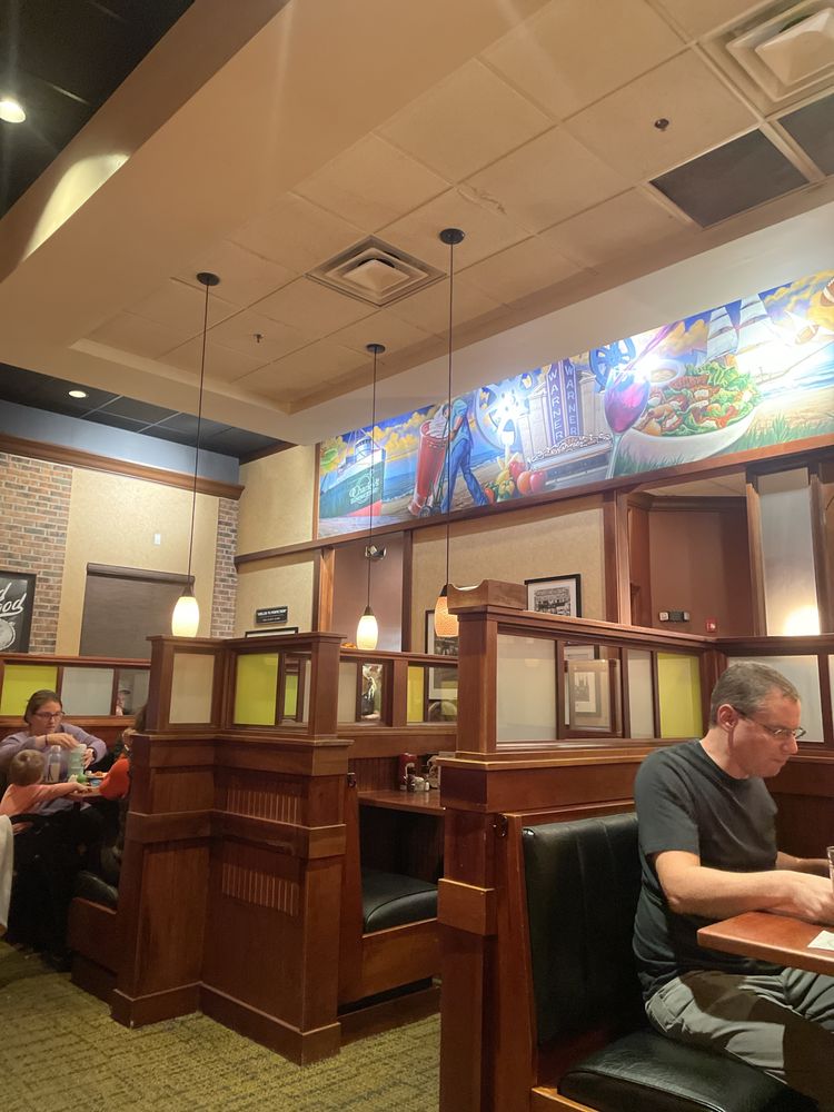 O'Charley's Restaurant & Bar