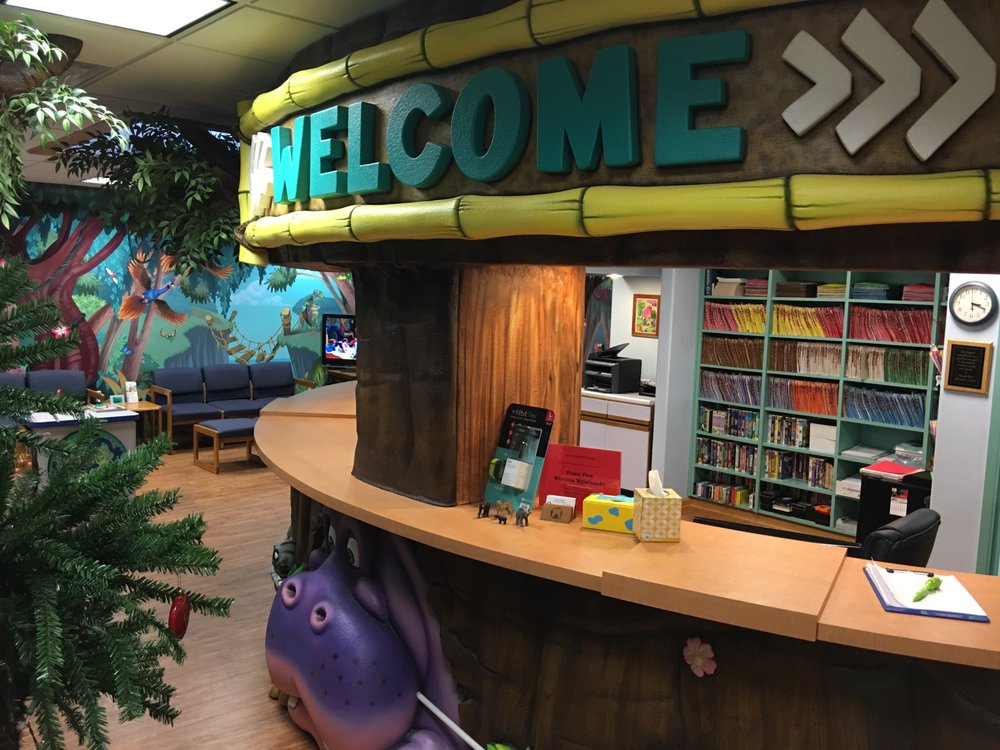 image of business Maureen Gonta Castellana Dds Pc