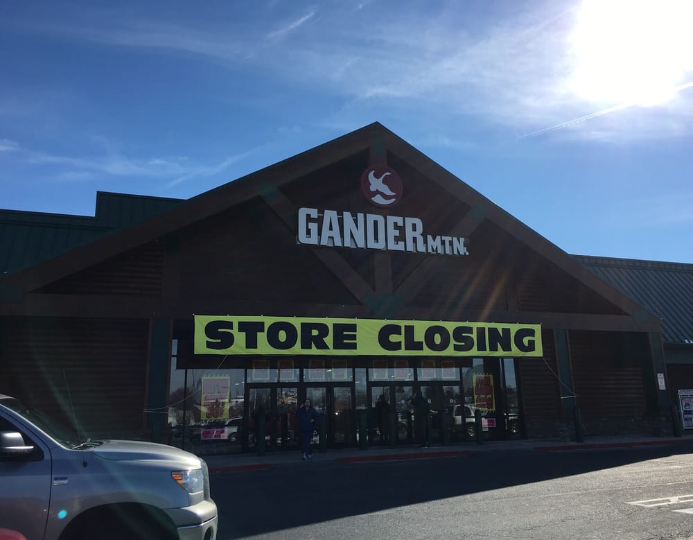 Gander Mountain Harrisburg Store CLOSED Guns & Ammo 5005