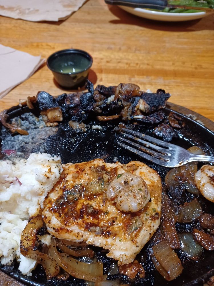 Applebee's Grill + Bar