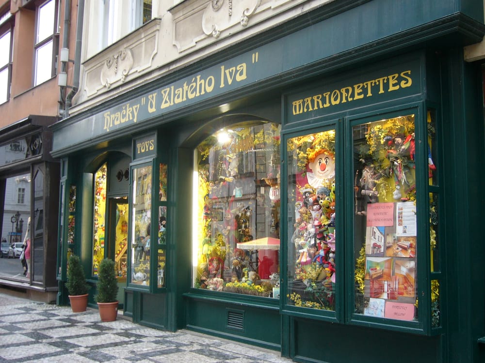 Hračky U zlatého lva Toy Stores Celetná 32, Staré Město, Prague