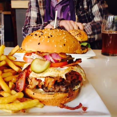 Ste-Catherine & Burger