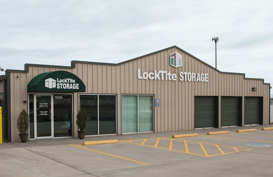 LockTite Storage - Pasadena