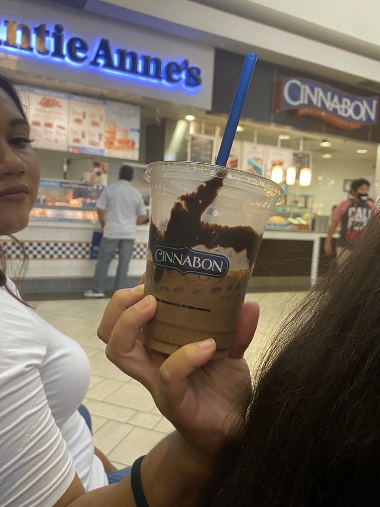 Cinnabon