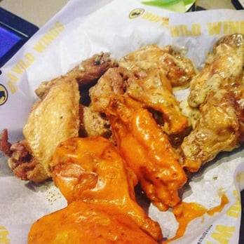 buffalo wild wings resume