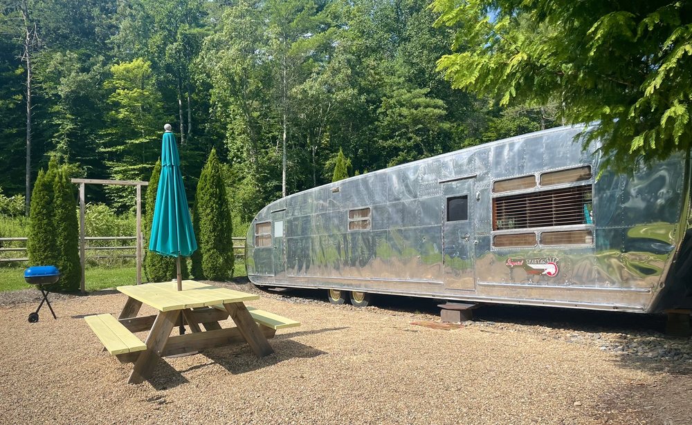 JuneBug Retro Resort