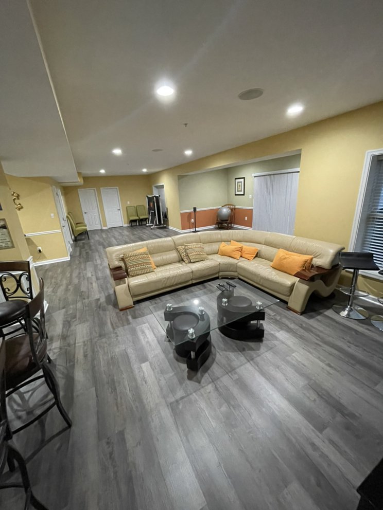 Melvin’s Floor Specialists