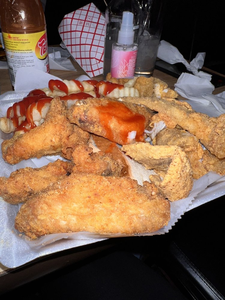 Bigelow's Bar & Grill
