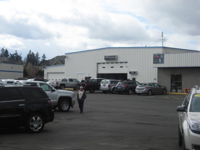 Royal Moore Buick Gmc 16 Reviews Tires 1380 Se River Rd Royal Moore Buick
