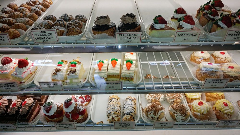 La Dolce Vita Italian Bakery