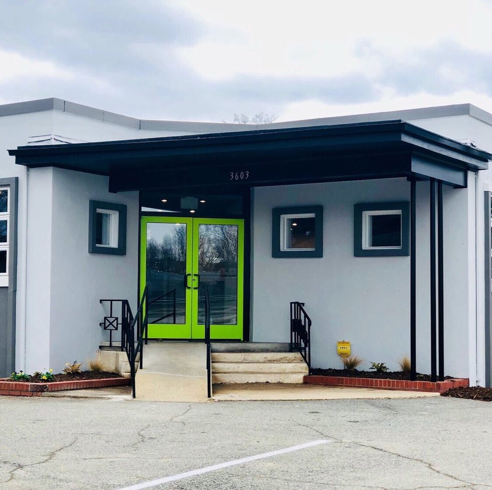 image of business Dentists on Grove Avenue