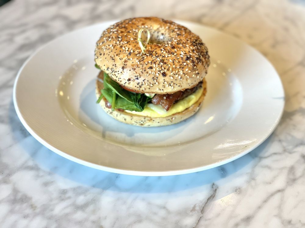 Parisi Café - Overland Park