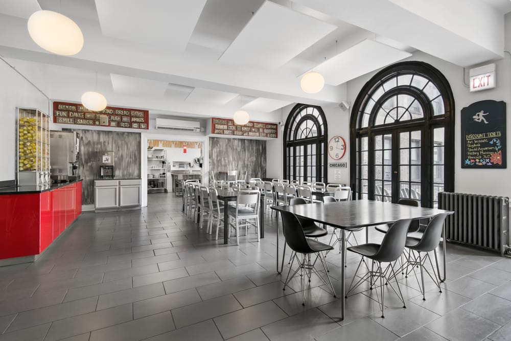 Restaurants Near Chicago Getaway Hostel Restaurants Near Chicago Getaway Hostel