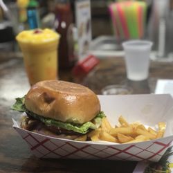 Deco Sandwiches Order Food Online 125 Photos 126 Reviews Photo Of Deco Sandwiches Miami Beach Fl United States Bbq Burger With