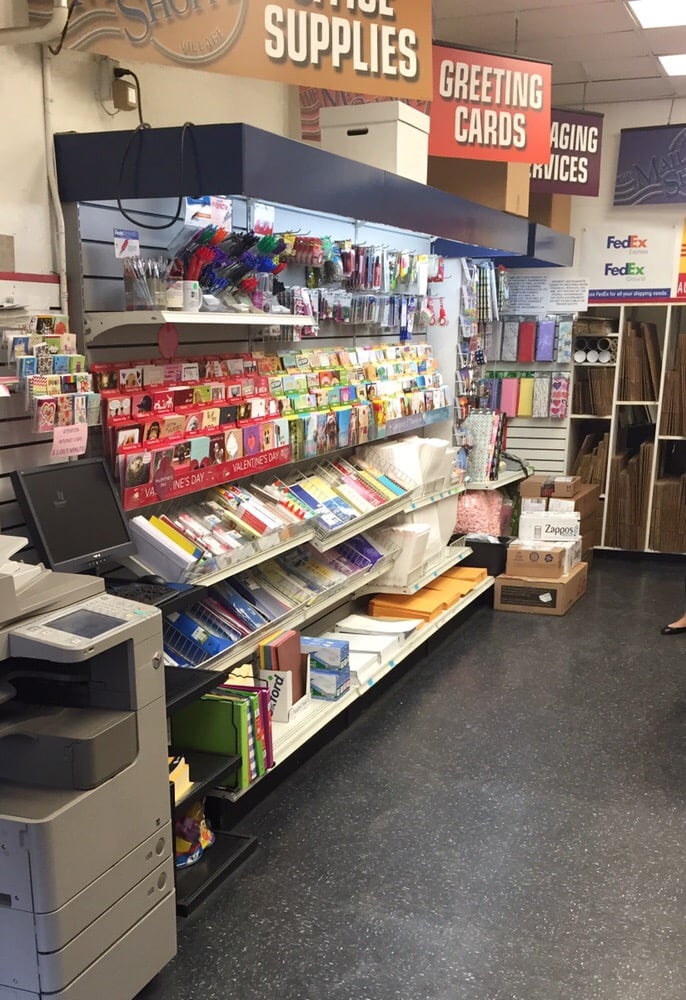 The Mail Shoppe 40 Reviews Notaries 137 N Larchmont Blvd, Windsor