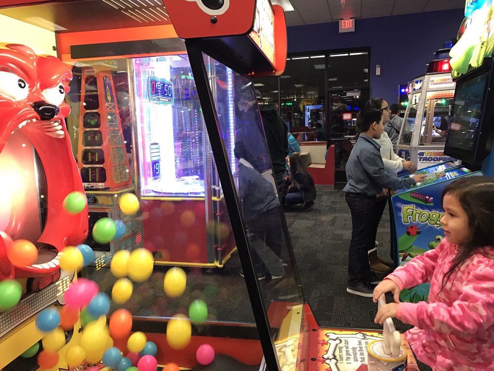 Chuck E. Cheese