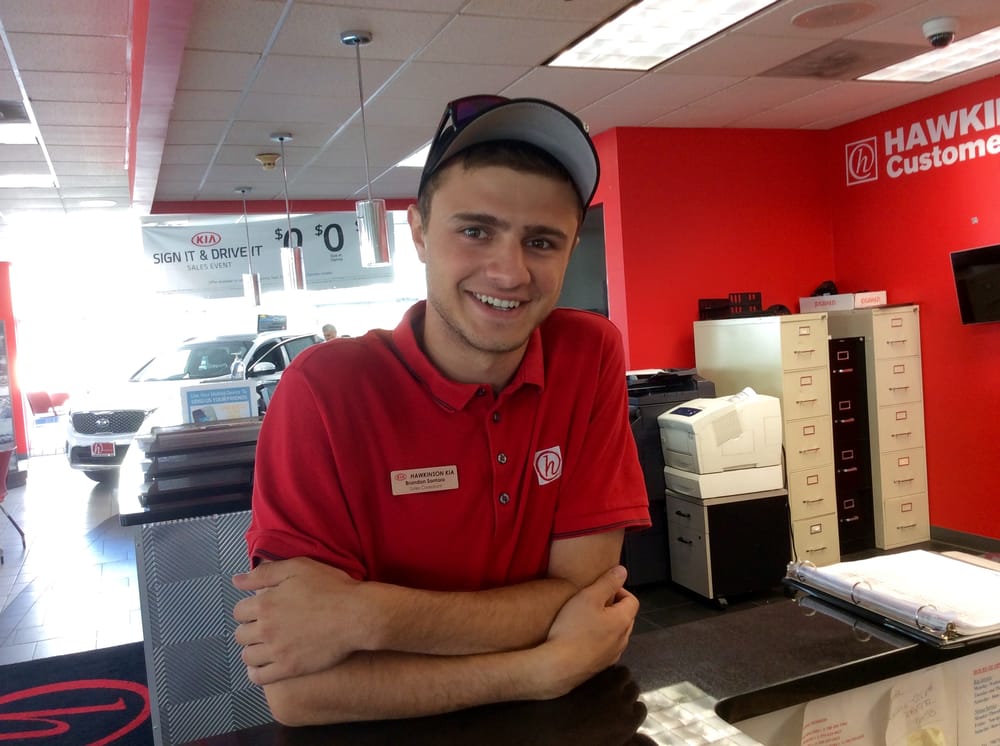 Brandon santoro at hawkinson kia in the matteson auto mall for Santoro macchine Brandon santoro at hawkinson kia in the matteson auto mall for Santoro macchine