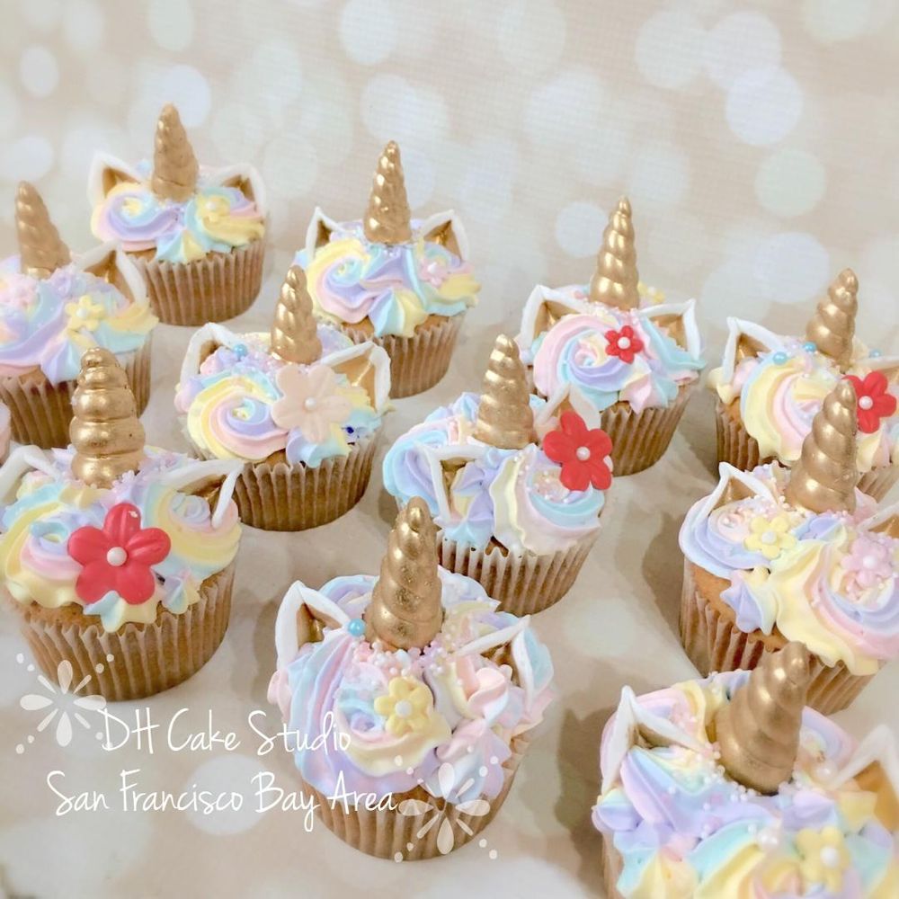 unicorn themed cupcakes for