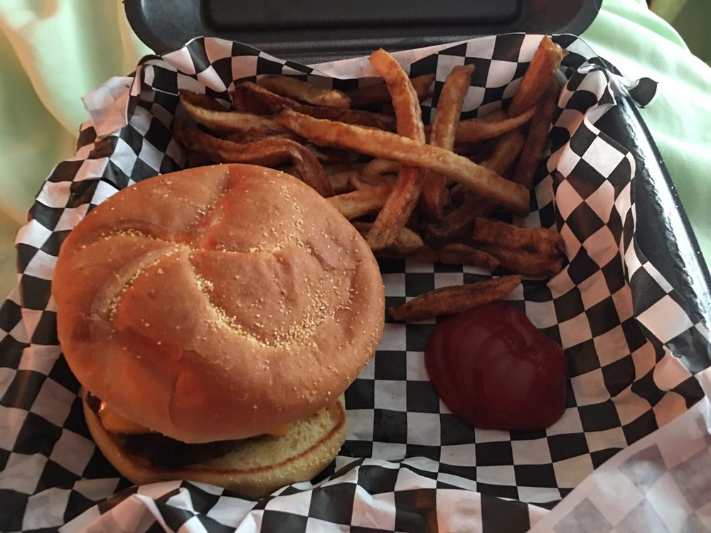 Heroes Restaurant & Pub 37 Photos & 50 Reviews American