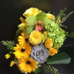 Trisha Cooper Design Get Quote 339 Photos Florists 344 Photo Of Trisha Cooper Design Fitchburg Ma United States Tcd Hello Sunshine