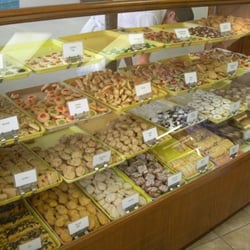 Wonder Hostess Thrift Shop - Woodland, CA, United States