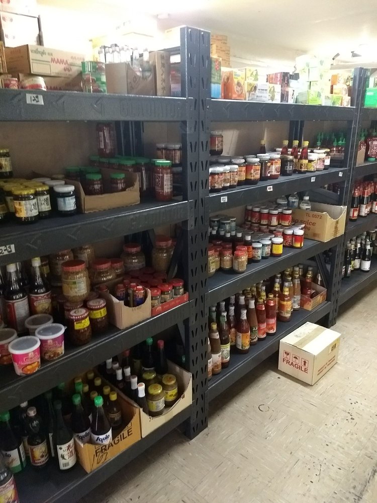 Bangkok Noy Thai Grocery Store Grocery 1010 N Court St, Visalia, CA