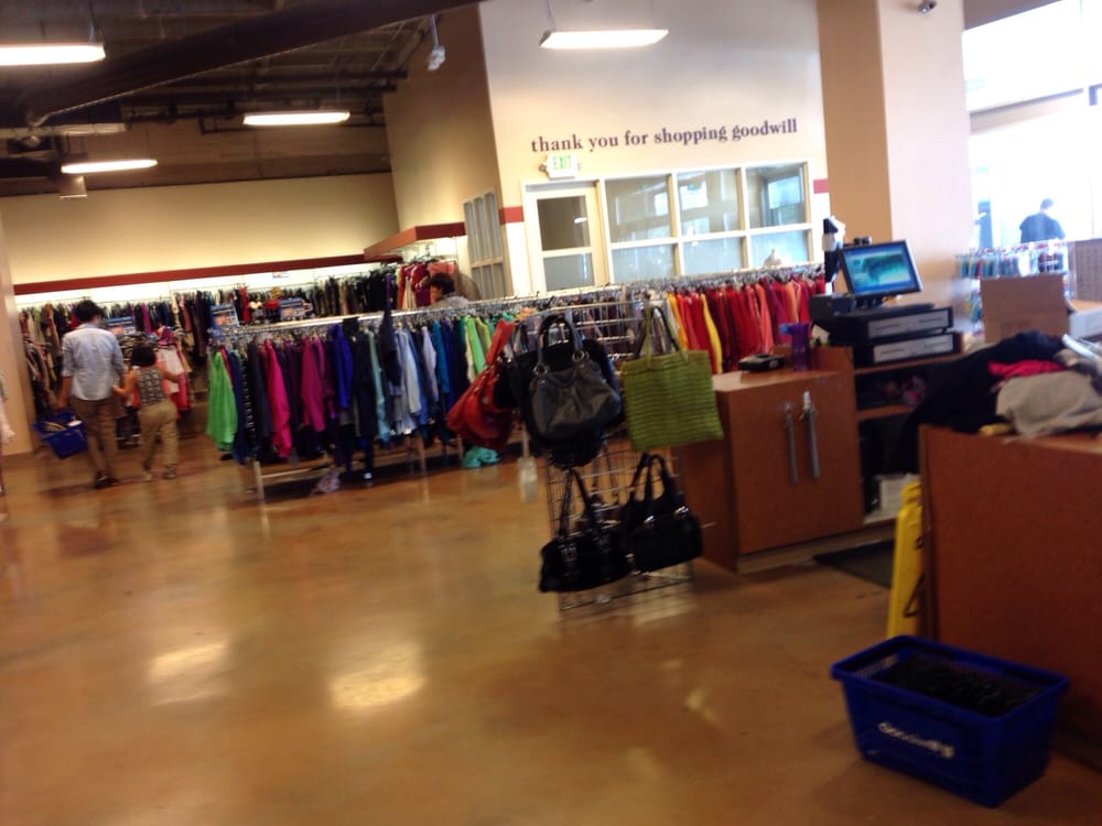 Goodwill 19 Photos & 45 Reviews Thrift Stores 240 N Brand Blvd