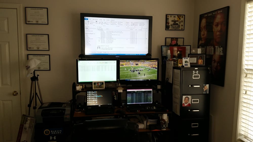 Office Setup Computer Control Room 2 Laptops Monitors 1 Tv 5 Photo Of My Tv Guy Marietta Ga United States Office Setup Computer