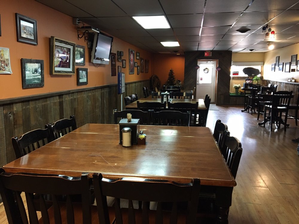 John Henry’s Restaurant & Casino 21 Photos & 17 Reviews Pizza 215 Main Ave N, Choteau, MT