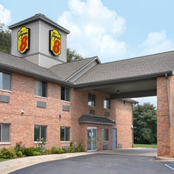 Super 8 Valparaiso Hotels 3005 John Howell Dr In Photo Of Super 8 Valparaiso In United States Motel
